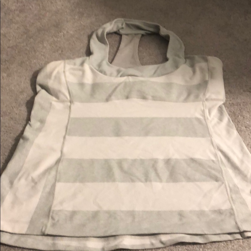 Sz 12 lululemon top